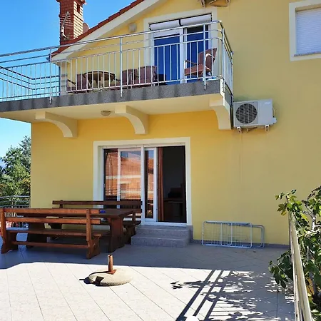 Ferienwohnung Fuer 8 Personen Ca 91 Qm In Silo, Kvarner Bucht Krk