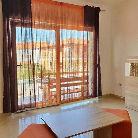 Apartment Ferienwohnung Fuer 8 Personen Ca 91 Qm In Silo, Kvarner Bucht Krk *